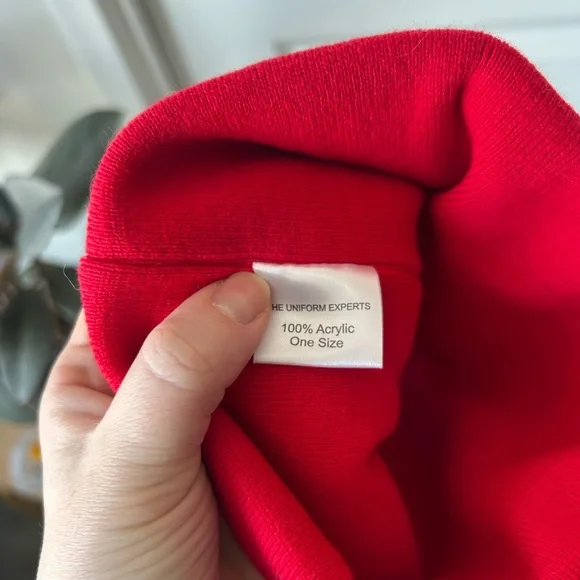 TTC Toque BNWOT - Picture 3 of 4